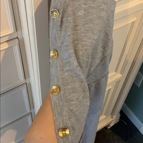 ⚡️BCBG Gen Gray Flowy Button Cardigan⚡️ - Picture 3 of 3